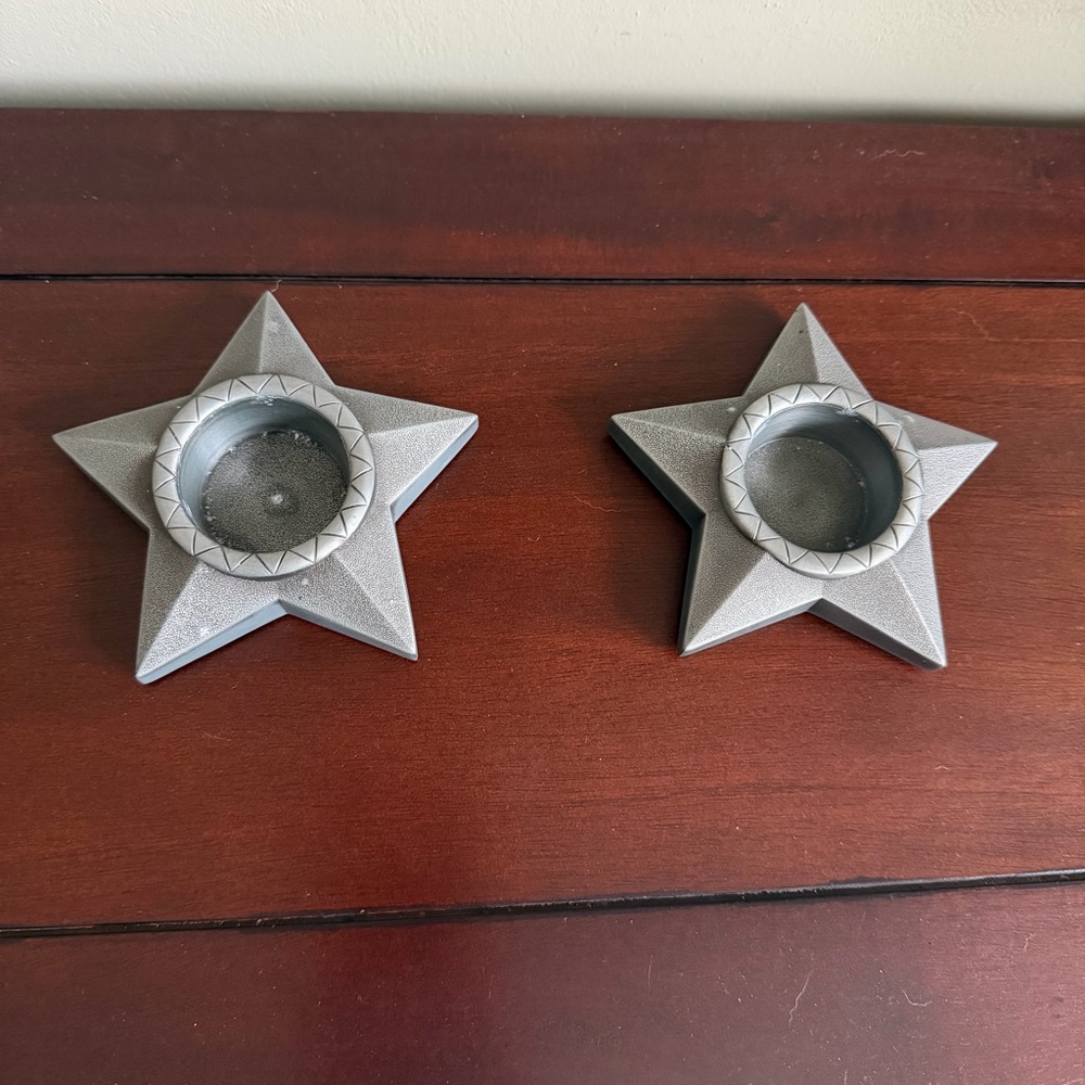 Pair of Silver Resin Star Tealight Candle Holders